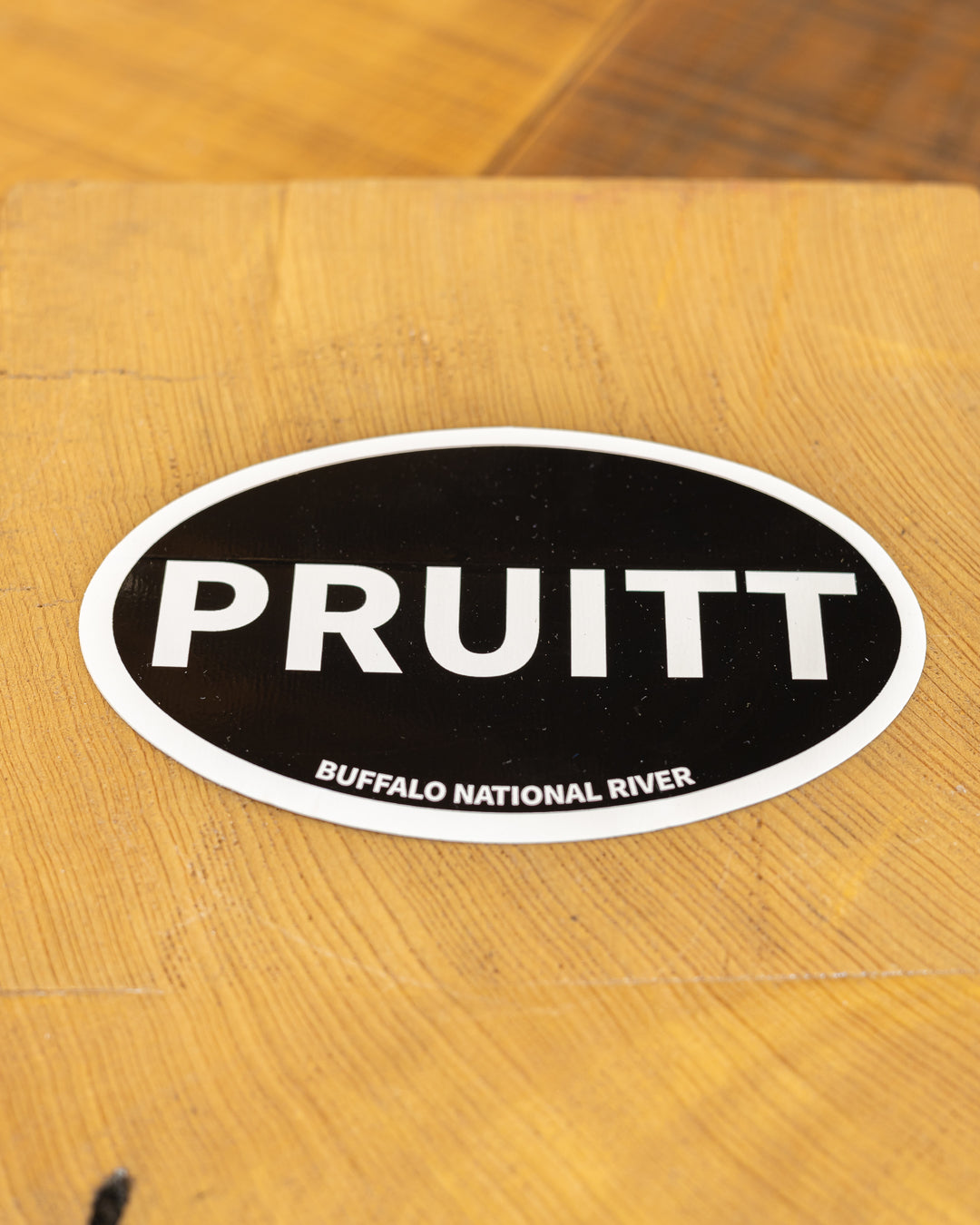 OVAL STICKER PRUITT